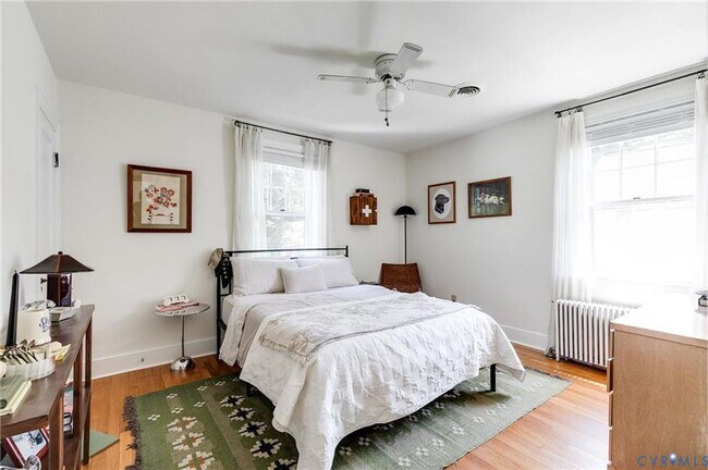 Foto del edificio - 1025 Taylor Ave