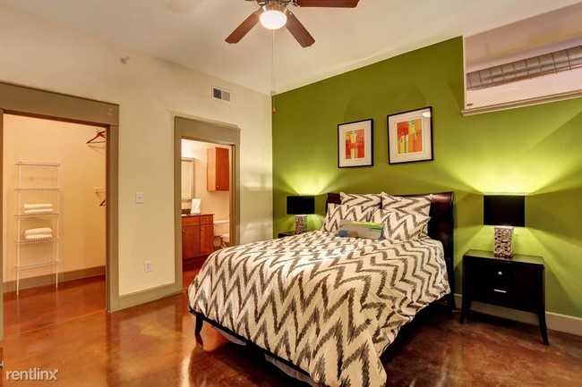 Foto del edificio - 3815 Westheimer Rd