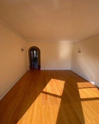 Foto del edificio - 1501 W Chase Ave