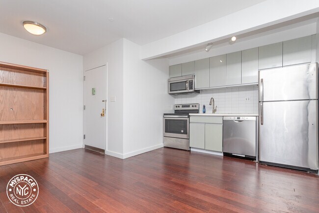 Foto del edificio - 286 Stanhope St