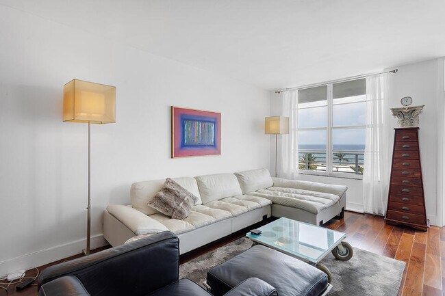 Building Photo - 2851 S Ocean Blvd