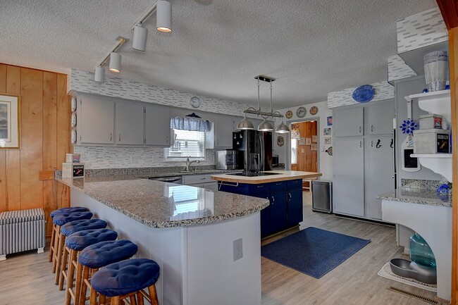 Building Photo - Croatan Winter Rental- Across from the Beach