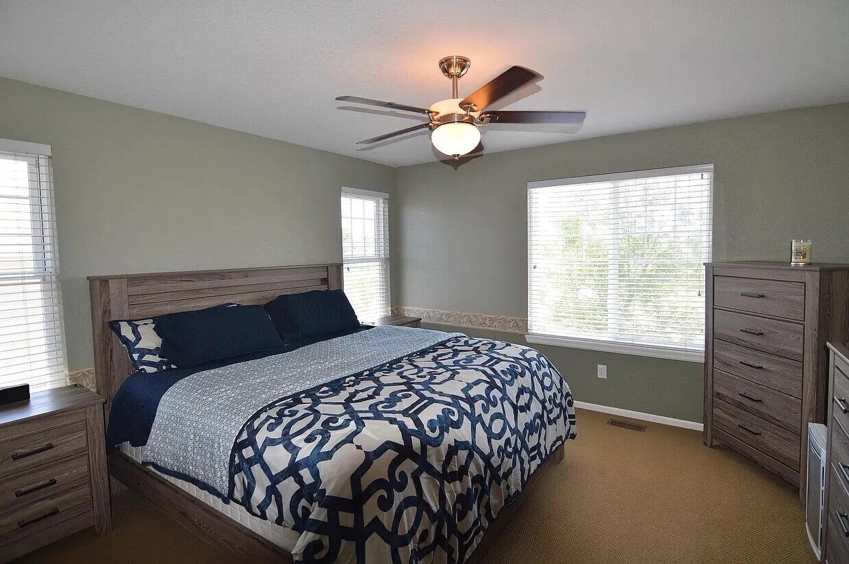 Foto principal - 20107 E Dartmouth Dr