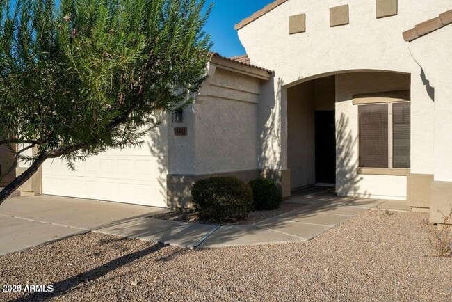 Foto del edificio - 15433 N 172nd Ln