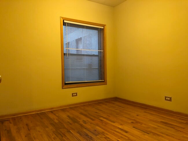 Building Photo - 632 W Patterson
