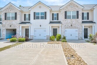 Building Photo - 3504 Firestone Dr
