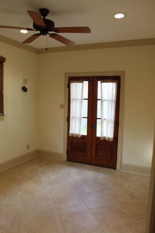 Foto del edificio - 114 Woodsboro Drive
