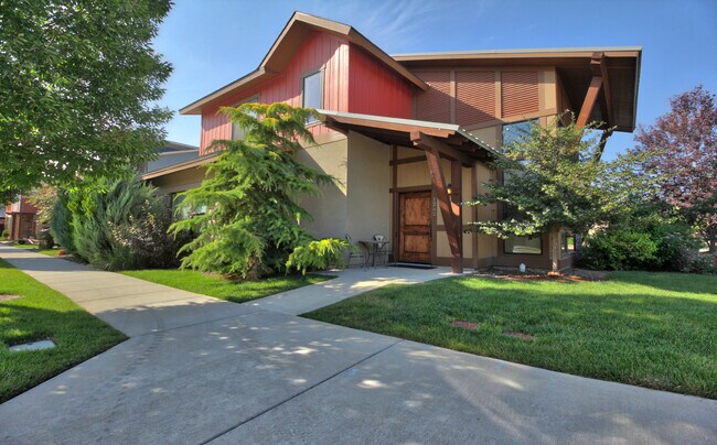 Foto del edificio - 1262 E Lone Shore Dr