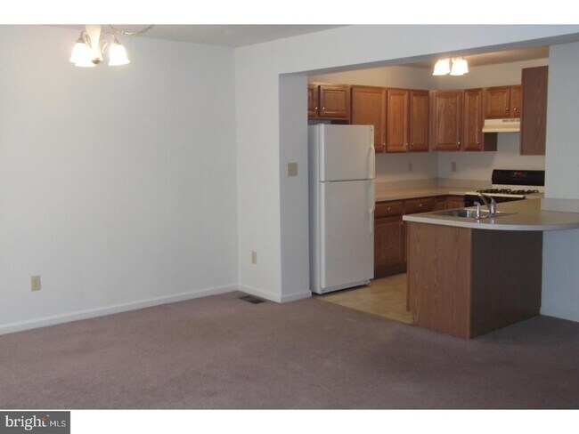 Foto del edificio - 108 Fairway Dr