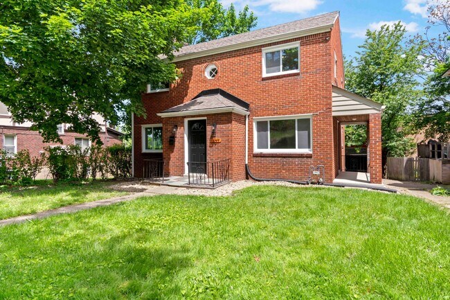 Foto del edificio - READY FOR MOVE IN! Don't miss this STUNNING, FULLY RENOVATED 3 bedroom in McKeesport!
