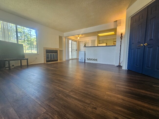 Foto del edificio - 13712 E Lehigh Ave