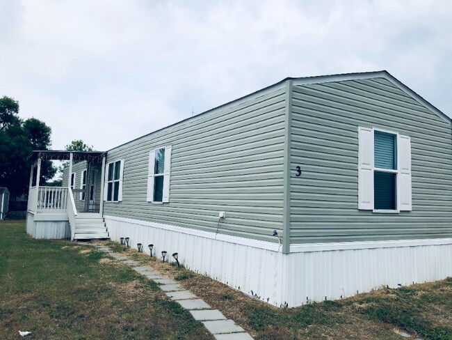 Foto del edificio - 2601 Leary Ln