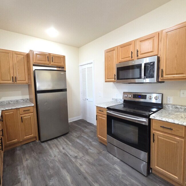 Foto del edificio - 3 bedroom with modern Kitchen