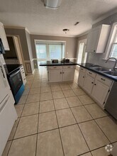 Building Photo - 3317 Sumter Dr