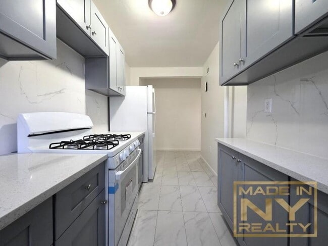 Building Photo - 2 bedroom in FLUSHING NY 11367