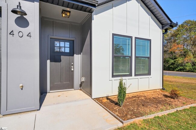 Foto del edificio - 404 Fairfield St