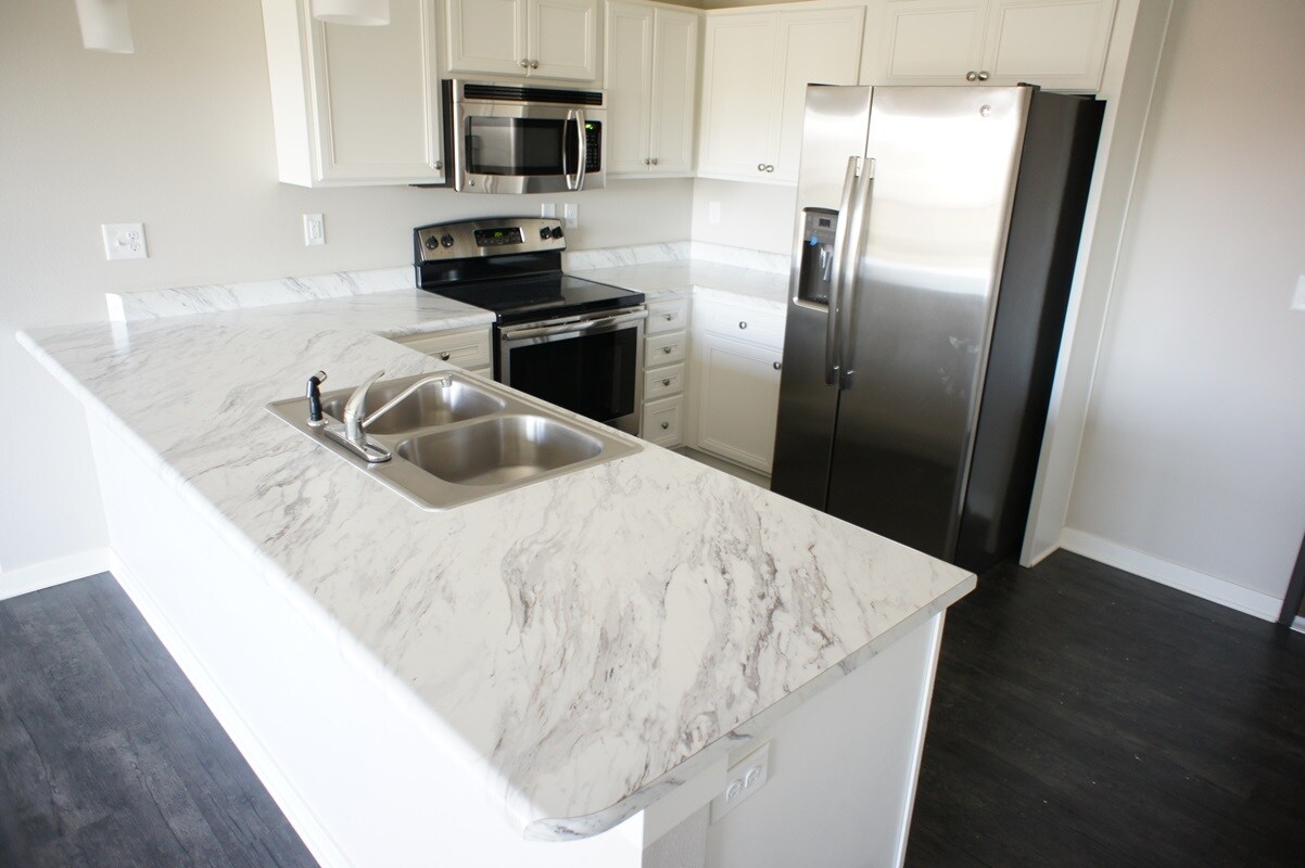 Stonegate Crossing Apartments in Clive, IA