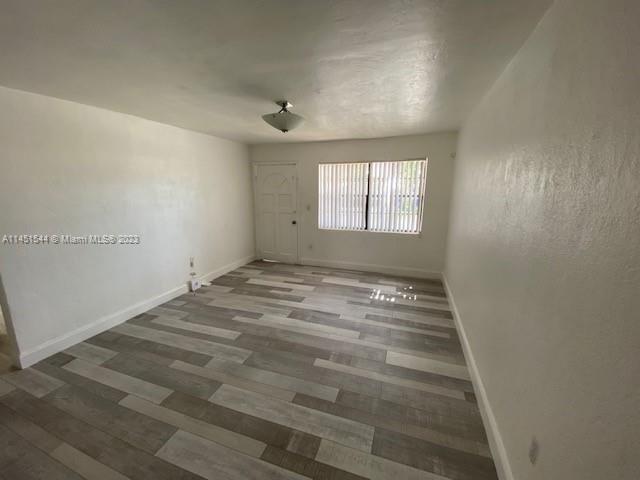 Building Photo - 2750 SW 32nd Ave
