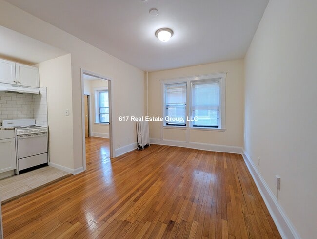 Building Photo - 1315 Commonwealth Ave