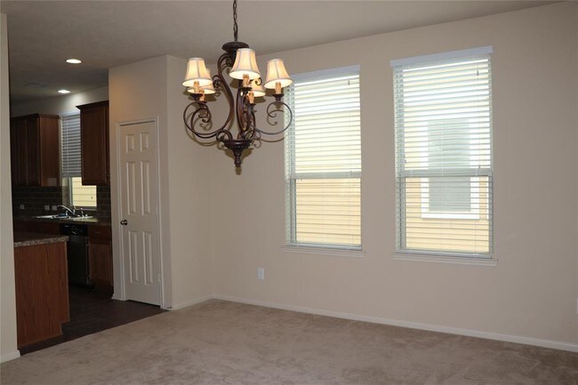 Building Photo - 3303 Masters Point Dr