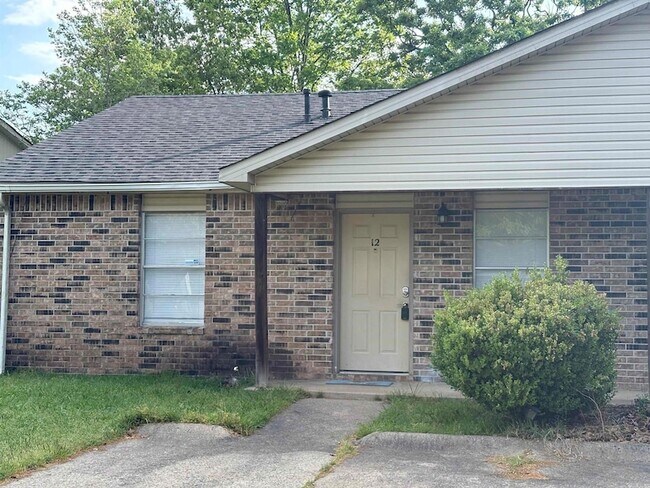 Foto del edificio - 12 Southland Ct