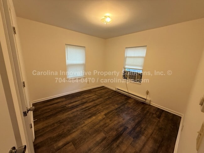 Building Photo - 1800 Newland Rd