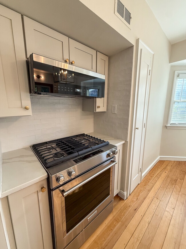 Building Photo - 2774 N 70th St