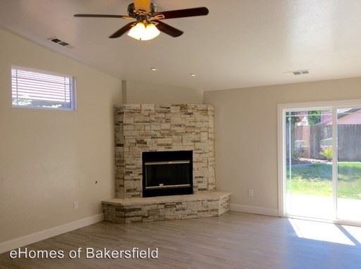 Building Photo - 3015 Loon Ct