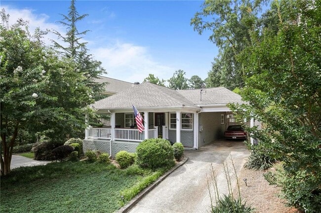 Photo - 64 W Belle Isle Rd NE House