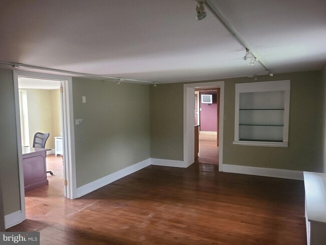 Building Photo - 1139 Phoenixville Pike