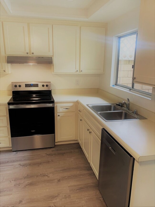 Building Photo - 2 bed/2 bath in 55+Community - Coming Soon