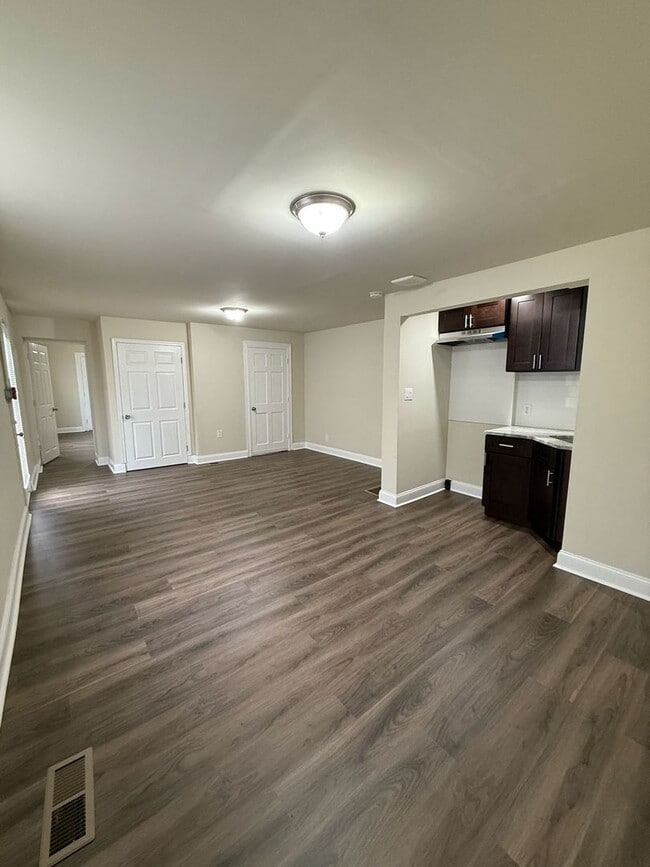 Building Photo - 9415 Bustleton Ave