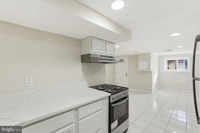 Foto del edificio - 58 Quincy Pl NE