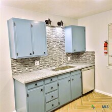 Building Photo - 309 Erby Ave