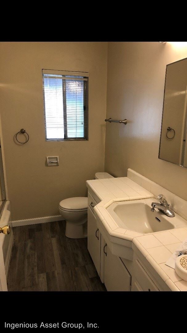 Foto del edificio - 5 br, 2.5 bath House - 141 Cypress St