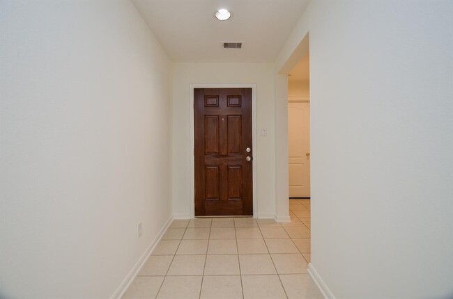 Foto del edificio - 6707 Path Way Ct