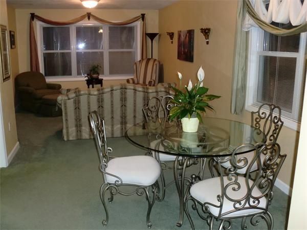 Foto del edificio - 116 Weatherstone Dr