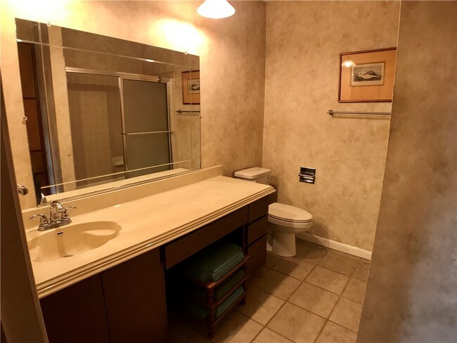 Building Photo - 701 Terrace Mountain Dr