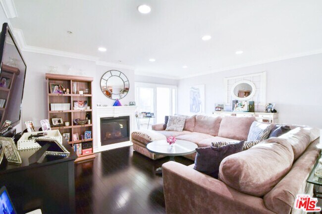 Foto del edificio - 1828 Glendon Ave