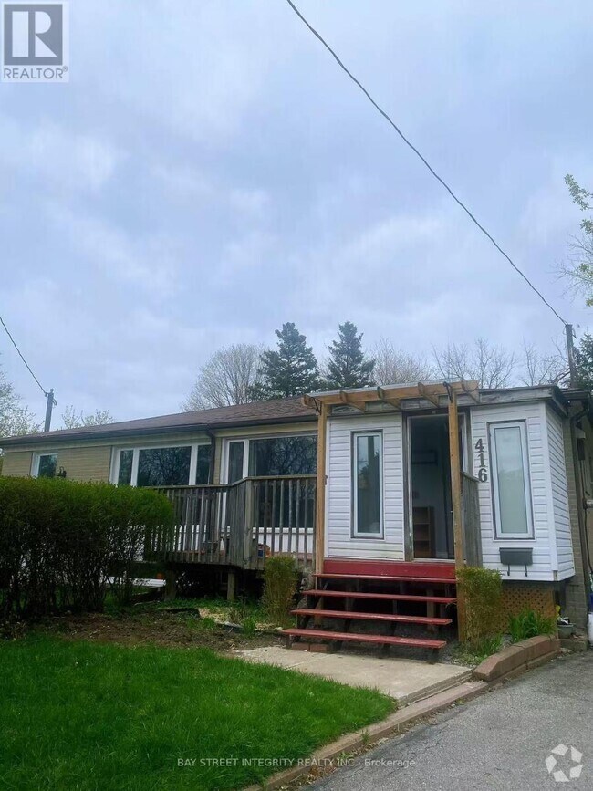 Building Photo - 416 Browndale Crescent