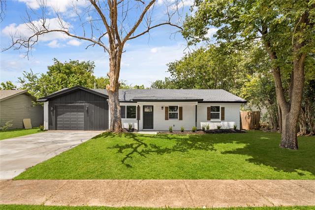 Foto del edificio - 13321 Blossomheath Ln