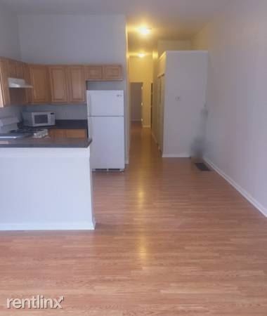 Building Photo - 828 McKean St