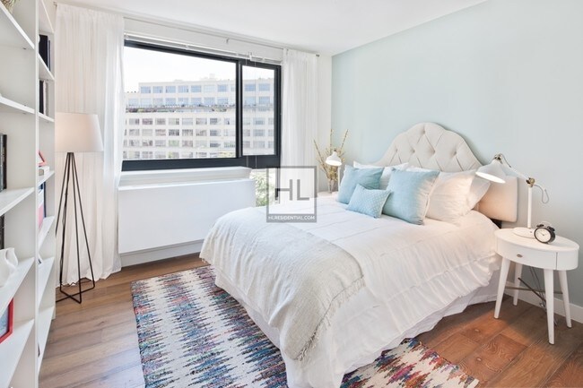 Foto del edificio - 2614 Jackson Ave