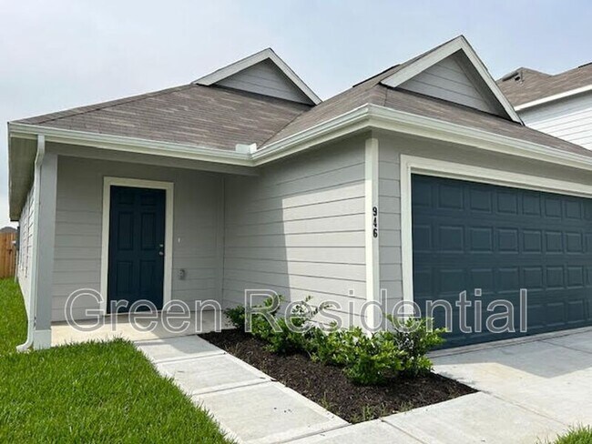 Building Photo - 946 Luke Darrell Dr