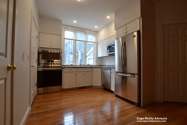 Photo - 43 Aldie St Apartment