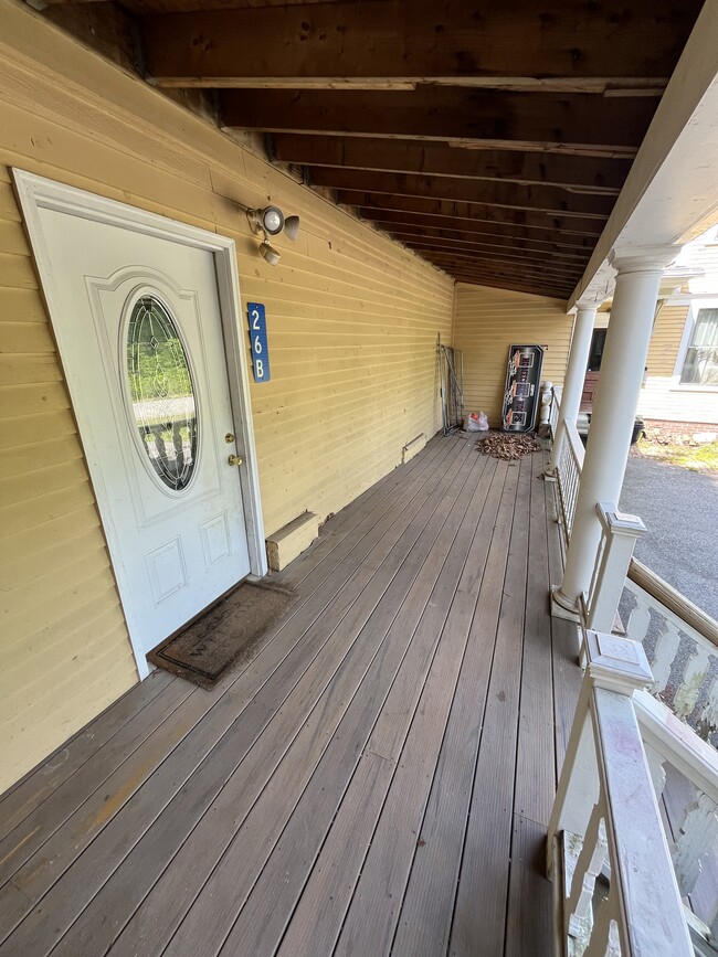 Front Porch - 26 Summer St