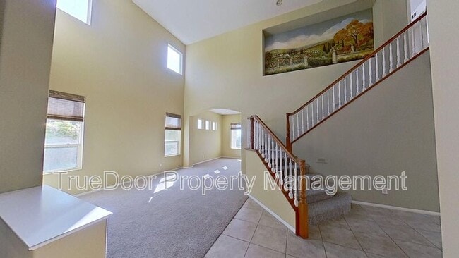 Building Photo - 2161 Middlecoff Ct