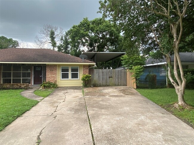 Foto del edificio - 4929 Libbey Dr