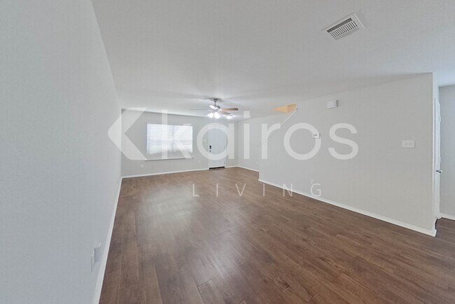 Foto del edificio - 1621 Vineridge Ln