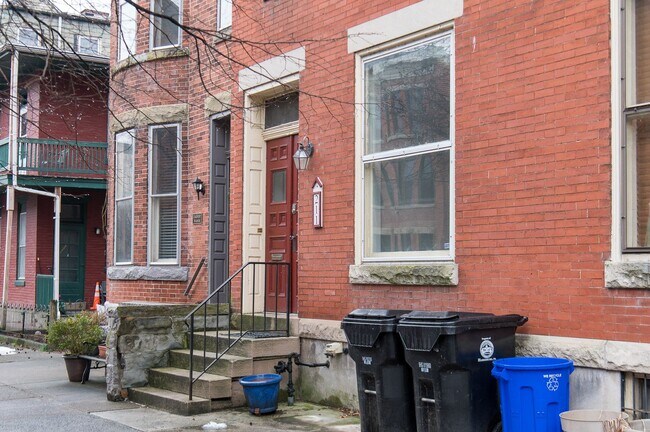 Foto del edificio - 211 Hamilton St